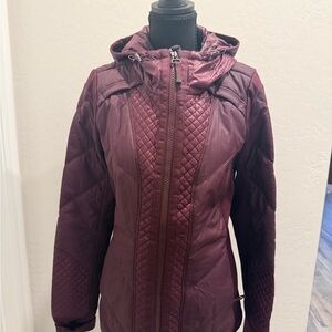 Athleta Women's Quilted Puffer Jacket - Deep Burgundy